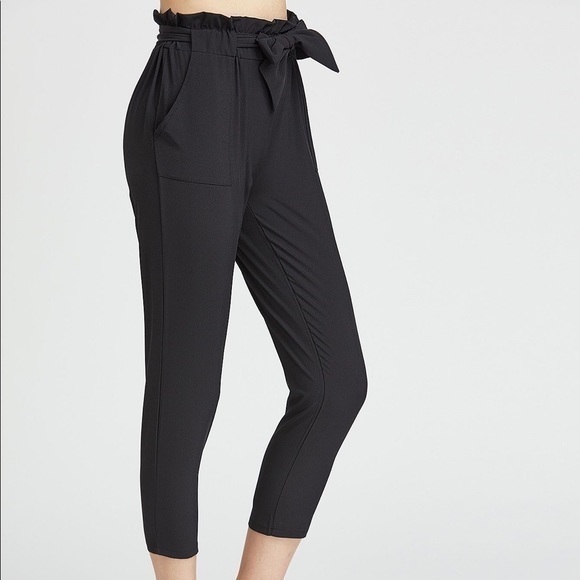🌟SHEIN Paperbag Ruffle Tie Crop Capri Pants - Picture 2 of 9
